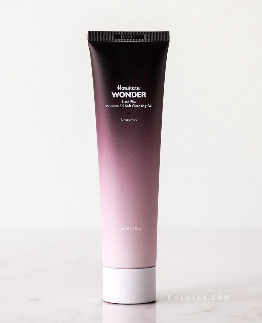 Black Rice Moisture 5.5 Soft Cleansing Gel